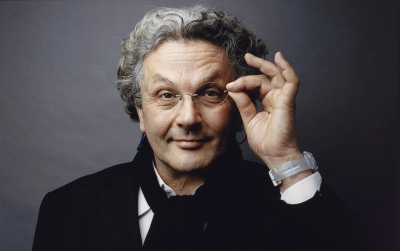 Happy 73th birthday to George Miller. Thanks for your amazig movies, maestro! 