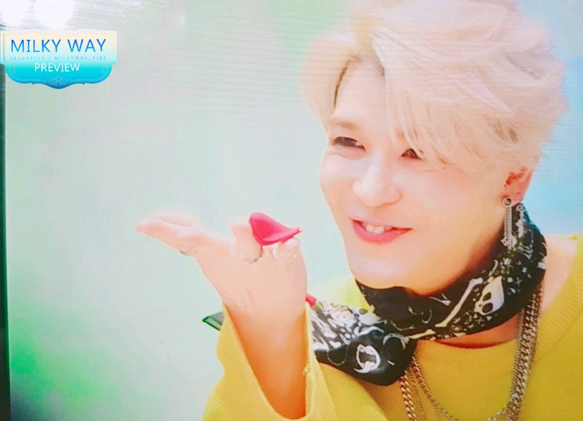 MilkyWay_kies's tweet photo. 180303 강성훈 화보집 팬사인회
강성훈프리뷰❤ 

하고나서 씅(?)에 안찬다고 찡찡이 😂

#젝스키스 #젝키 #SECHSKIES  #水晶男孩  #ジェクスキス #강성훈 #KANGSUNGHOON  #カンソンフン https://t.co/tVTPF81hDY