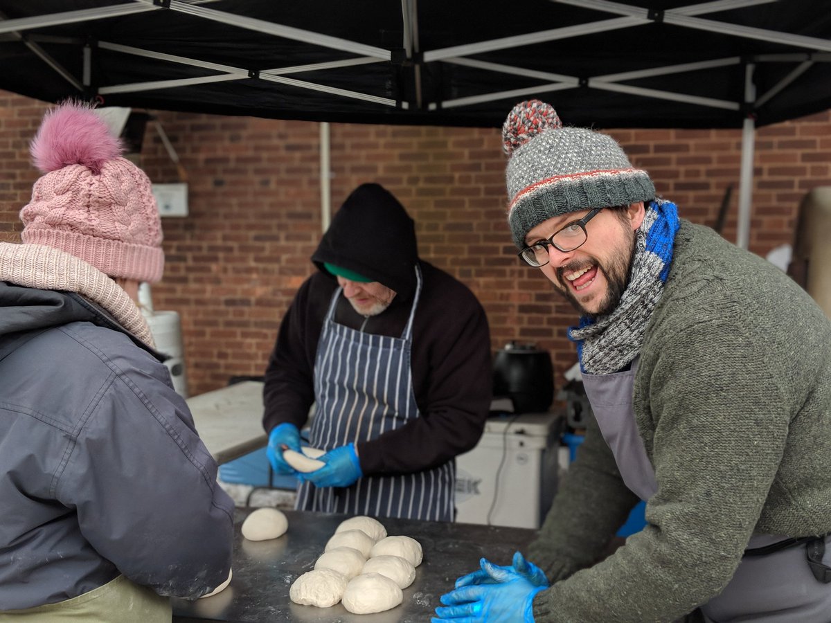 The <a href="/peelandstone/">Peelandstone</a> pizza prep for #WhiskyBirmingham is being helped along by <a href="/tomthebaker/">Tom Baker</a>!