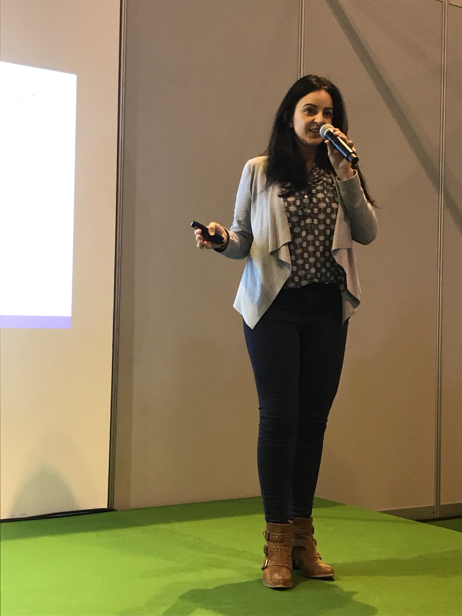 molcru's tweet photo. Rut Ballesteros de @CavalaGAE está revolucionando #ForoDePostgrado2018 analizando habilidades y competencias transversales. Hoy y siempre, merece la pena escucharla https://t.co/StxQ5yFQci