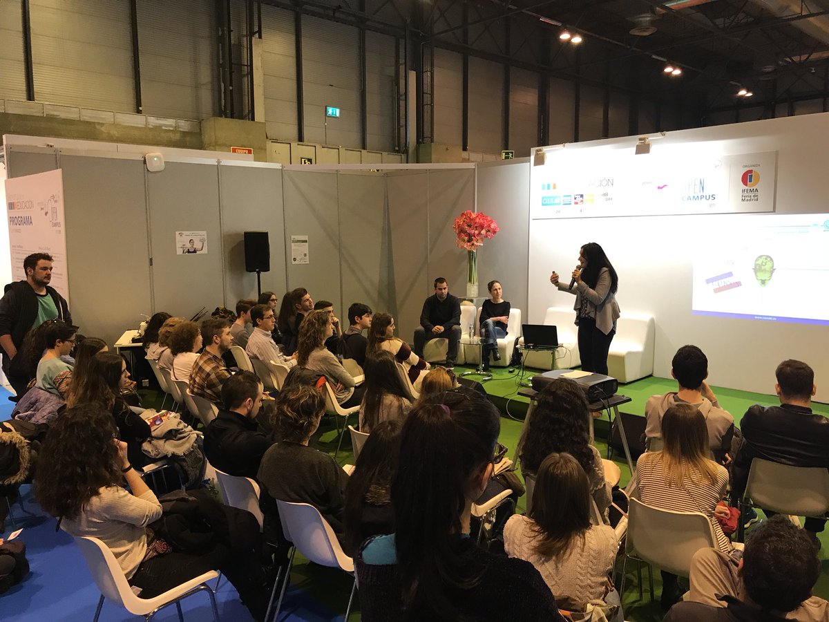 molcru's tweet photo. Rut Ballesteros de @CavalaGAE está revolucionando #ForoDePostgrado2018 analizando habilidades y competencias transversales. Hoy y siempre, merece la pena escucharla https://t.co/StxQ5yFQci