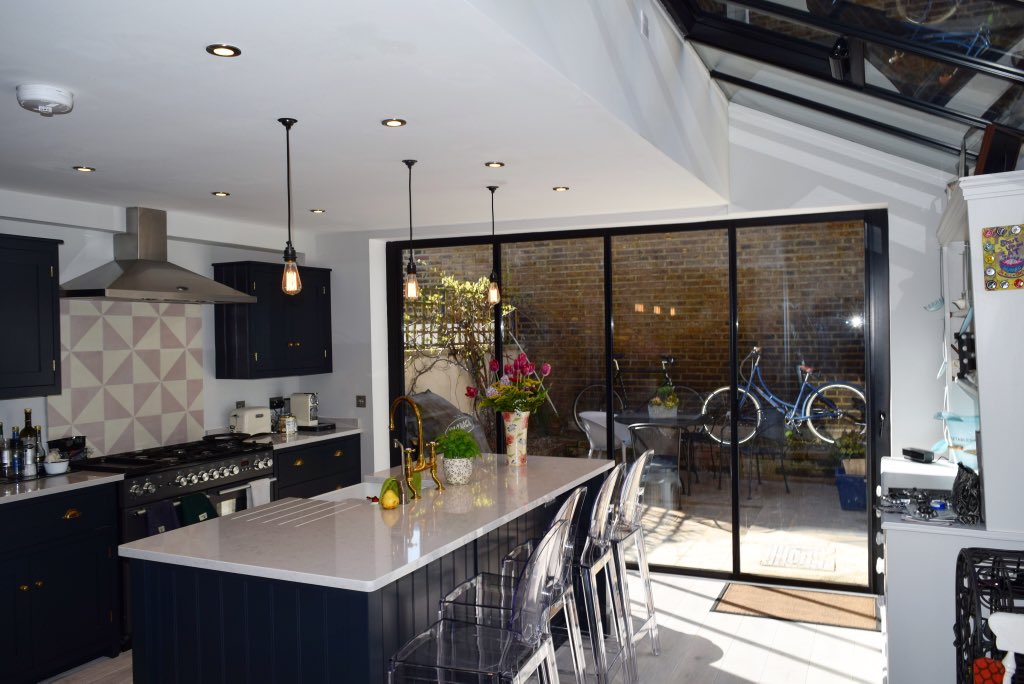 AshIslandW4's tweet photo. #sideretunextension #glassroof #devolkitchen #sunseekerdoors #firedearthfloor #shepherdsbush #W12 #teamashisland @ashislandextensions @firedearthuk @deVOLKitchens @sunseekerdoors https://t.co/G4nxjuuo9Z