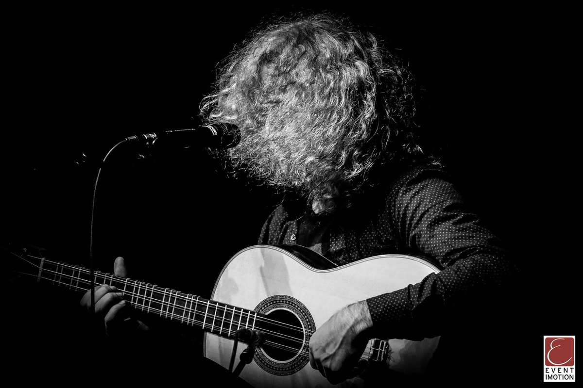 eventimotion's tweet photo. AHMET ASLAN @ VOLKSHAUS | ZÜRICH
#ahmetaslan #eventimotion #concert #patriziadegiacomophotography #zürich #patriziadegiacomo #onstage #volkshauszürich #concertphotography https://t.co/EdbpmUoopq