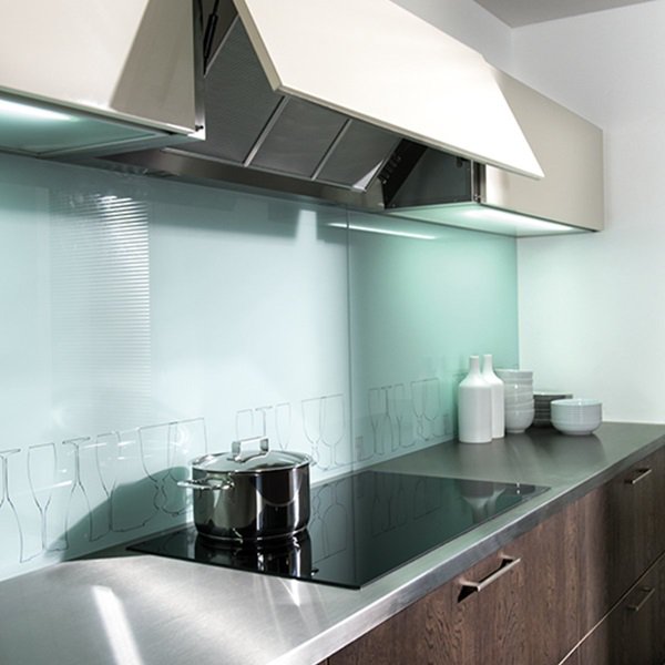 Did you know that stainless steel is now one of the easiest materials to maintain? Very hot water, a drop of washing-up liquid and you're finished: the age of finger marks is past.  #KitchenShowroom #SchmidtKitchens #SchmidtDorking #Surrey #Dorking #KitchenDesign #Kitchen