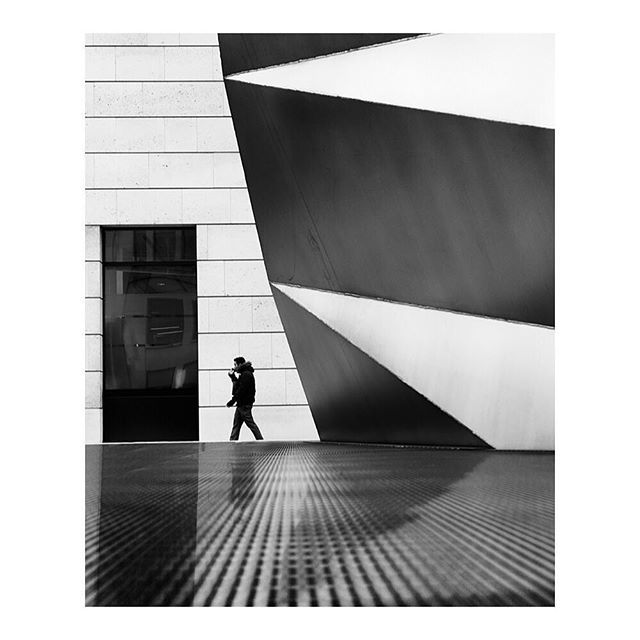 TS446photo's tweet photo. 2 Big Points
.
.
.
#Streetphotography #DSLR #Blackandwhitephotography #nikon #monochromephotography https://t.co/dvgyW7SGrt https://t.co/u1Kx4Ccrqc