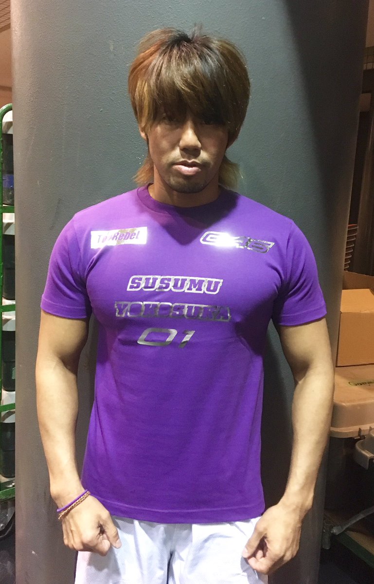 dragongate_pro's tweet photo. 【#横須賀ススム×#TopRebel WネームTシャツ新発売】
本日より新発売‼️
是非、売店でゲットして下さい✨
定価:4,320円
https://t.co/HLW8c5JNxa
@TopRebeL_
#DragonGate #ProWrestling
#ChampionGate2018 https://t.co/vgzSy7nZqJ