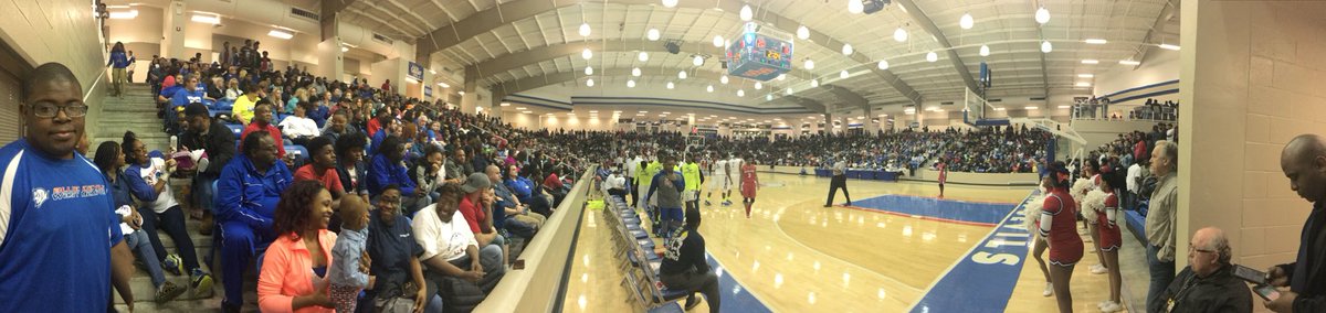 coachlarrybray's tweet photo. Congratulations to Marcus Brown first year head coach, Alvin Hawkins, Curtis Washington, Anthony Monti, Skylar Bonds and the BLUE DEVIL’S basketball team on tonight’s victory.
West Memphis 70 - Marion 50. https://t.co/Vlhr5Enzkj