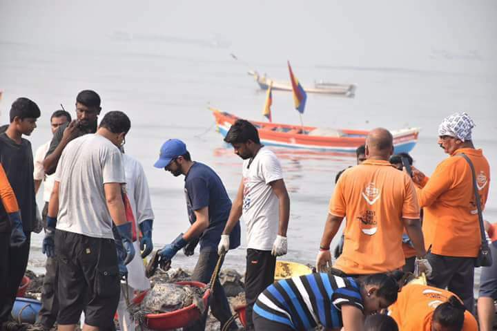 vaibhavivchavan's tweet image. आज सकाळी, शिवसेना नेते,युवासेना प्रमुख मा.श्री. आदित्य साहेब ठाकरे यांनी आफरोझ शाह सोबत वर्सोवा बीचवर स्वच्छता मोहीम 

#Cleanliness #VersovaBeach #Mumbai
#ShivSena #YuvaSena
@AUThackeray