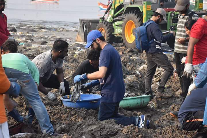 vaibhavivchavan's tweet image. आज सकाळी, शिवसेना नेते,युवासेना प्रमुख मा.श्री. आदित्य साहेब ठाकरे यांनी आफरोझ शाह सोबत वर्सोवा बीचवर स्वच्छता मोहीम 

#Cleanliness #VersovaBeach #Mumbai
#ShivSena #YuvaSena
@AUThackeray