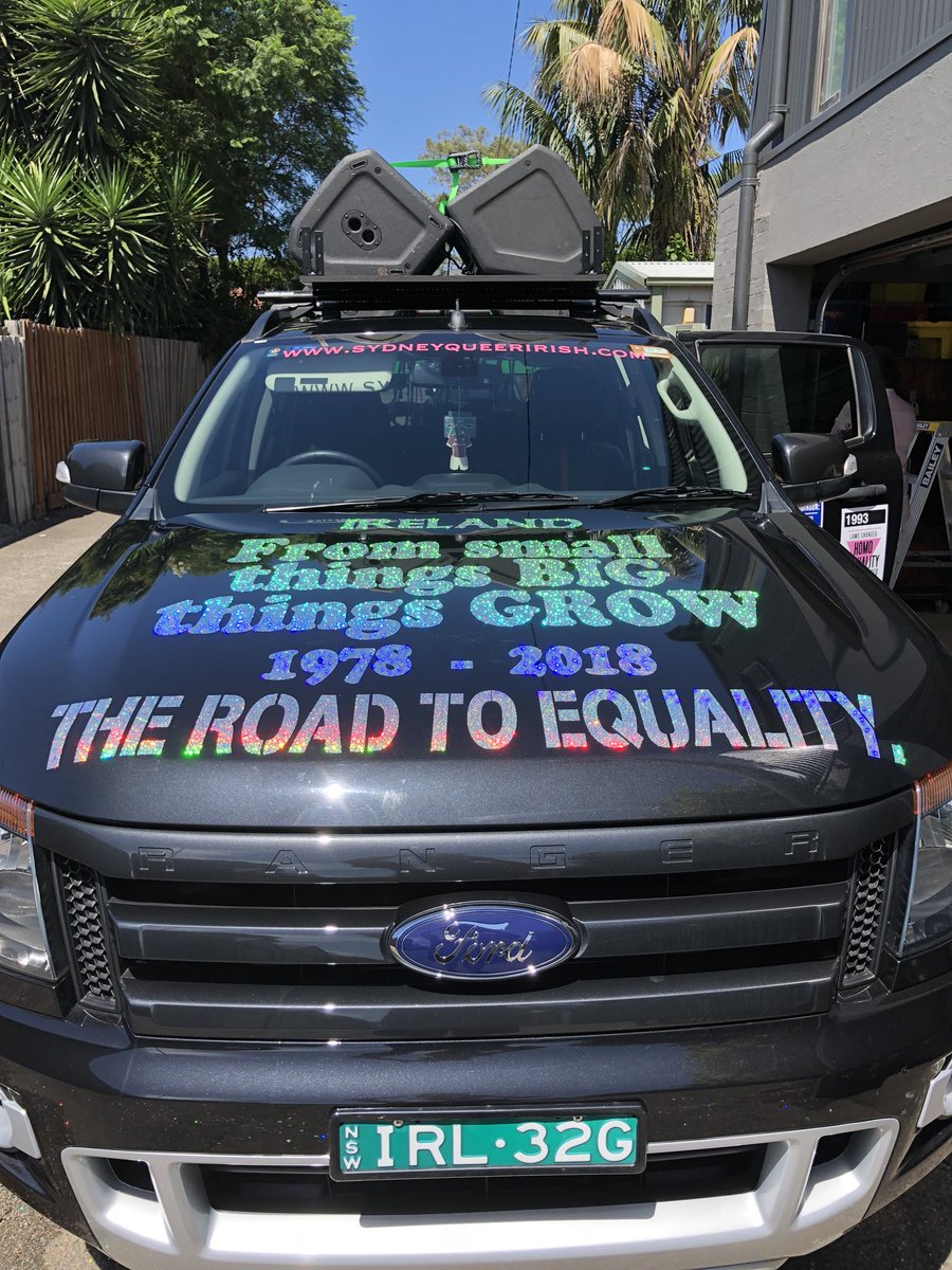 SydQueerIrish's tweet photo. Final touches. The Irish are coming #mardisgras40 #ireland #pride #irish https://t.co/ICFArmTXHL