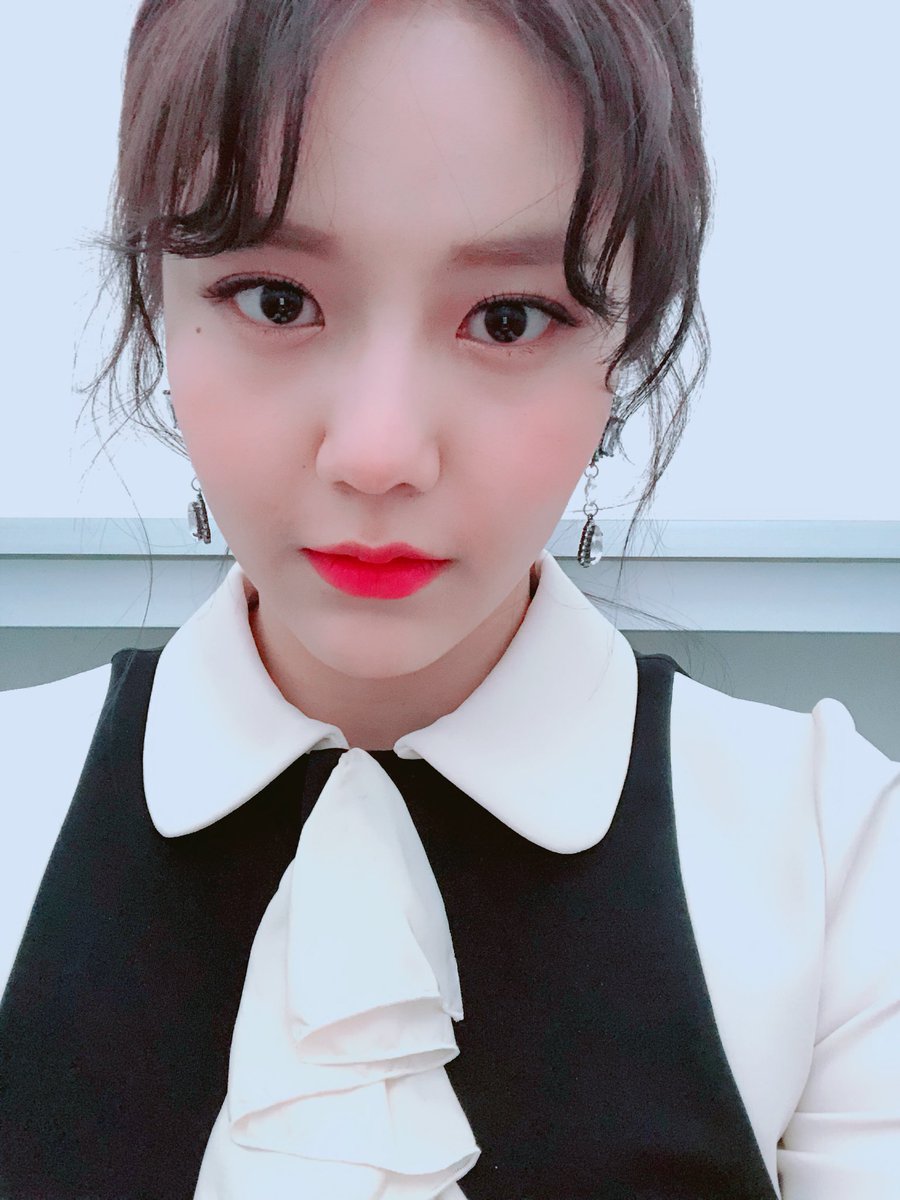 AOA_FANCLUB's tweet photo. [📷] 오늘 밤 8시55분 착한마녀전 본!방!사!수! AOA 혜정 그리고 주예빈 많은 사랑 부탁드립니다😘

#AOA #에이오에이 #혜정 #착한마녀전 #주예빈 https://t.co/5891SEK7fc