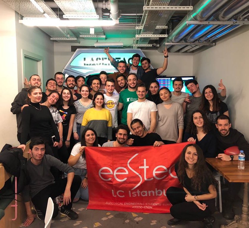 Bu hafta toplantı sonrası iç-etimizde laser tag oynamaya gittik. Gelecek haftalarda yine güzel etkinliklerle görüşmek üzere!

Last week we went to play laser tag and had a lot of fun. See you next events!

#lcistanbulrocks