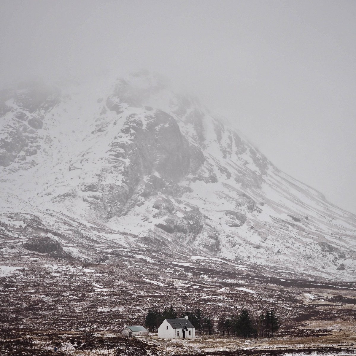 superchinois801's tweet photo. Day 7 : promenade entre loch , #Glencoe et le chateau #Stalker .
La fin du sejour approche et on en profite.
#FrenchButWild #visitscotland #scotspirit @VisitScotland @aiglefr
@VisitBritainPR @VisitBritainFR @VisitBritain @getolympus @OlympusFRA @OlympusUK #photography @fubiz https://t.co/xiJ3vzuO9r