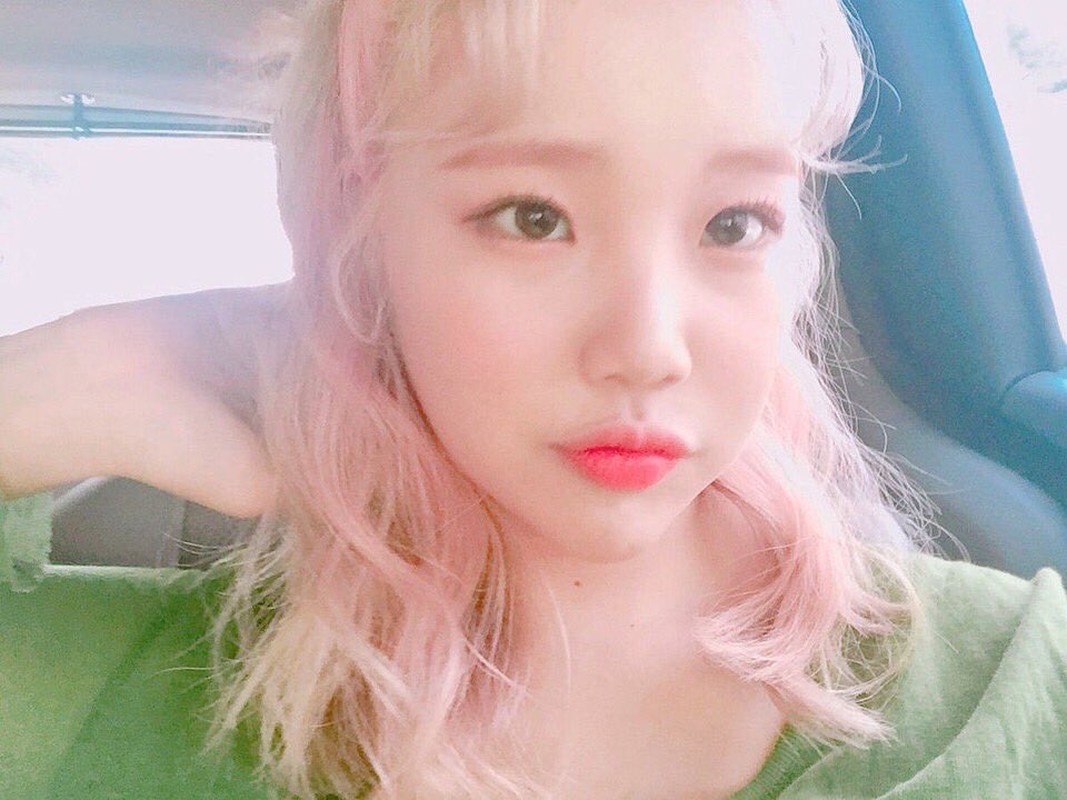 Merry14885842's tweet photo. MOMOLAND大阪リリイベ
受験生で行けなかったから
6月15日のfanmeeting絶対行く https://t.co/4IpieuenGb
