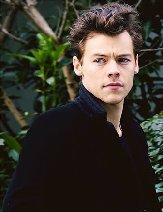 HaroldLouiLarry's tweet image. #iHeartAwards #BestCoverSong #TheChain #HarryStyles