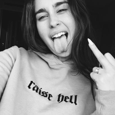 SSULauren's tweet photo. butterfuck #NewProfilePic https://t.co/uRlX29mw0t