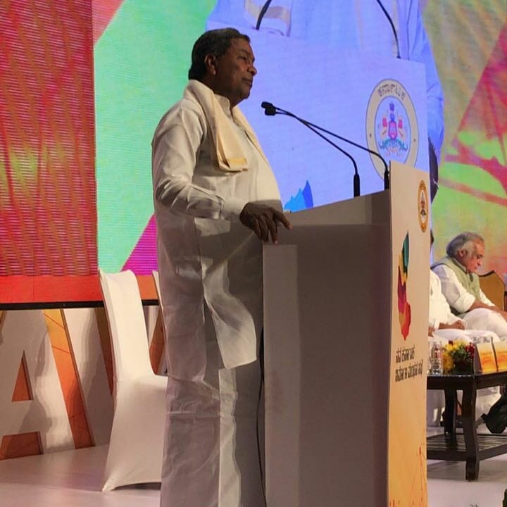 phase1xperience's tweet photo. Hon'ble Chief Minister @CMofKarnataka at the Nava Karnataka Nirmana Conclave with a panel of eminent speakers @rajeevgowda Shri Krishna Byre Gowda, Shri S Ayyapan, Shri.V.K Nataraj and Dr. Chaya Degaonkar #navakarnataka2025 #karnataka #phase1experiences @PriyankKharge https://t.co/fOcVmSOxRY