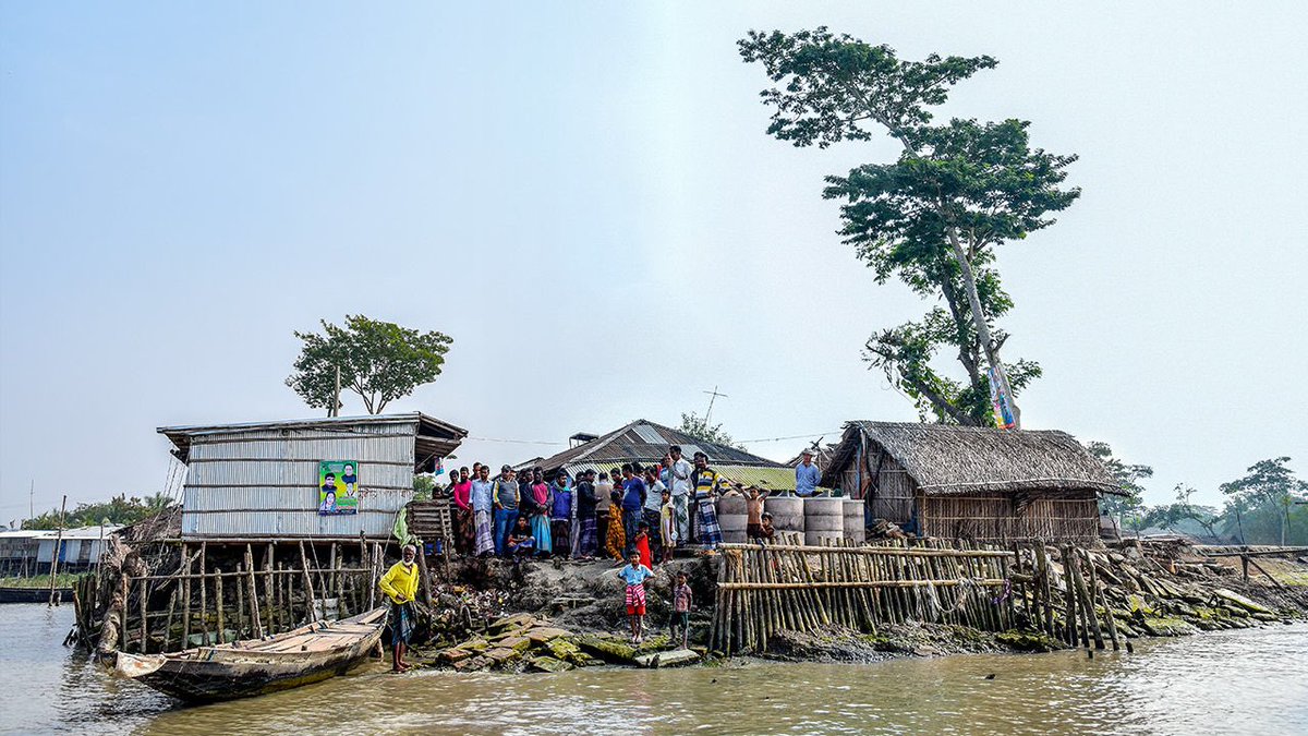 GeogReview's tweet photo. As sea levels rise, Bangladeshi islanders must decide between keeping the water out—or letting it in https://t.co/YzQDnOKmky https://t.co/HUmNUaYQgr