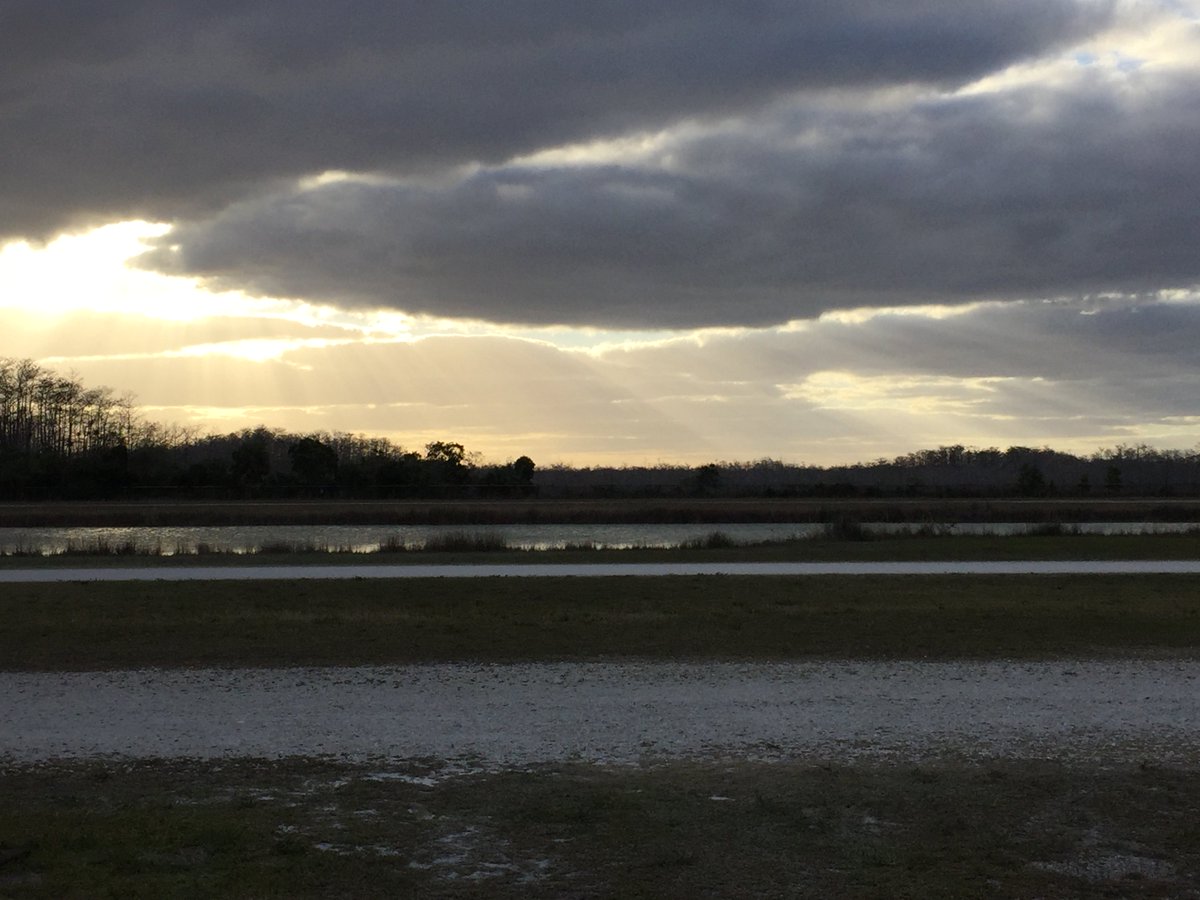 sustainableBU's tweet photo. Spring break at BU has officially begun! If you are traveling with @BUASB or on your own, tag us when you find an undisturbed landscape, renewable energy field, or any other sustainability initiative. #sustainableBU #communityservice #buasb #itswhatyoudo https://t.co/Eqe4TreUAk