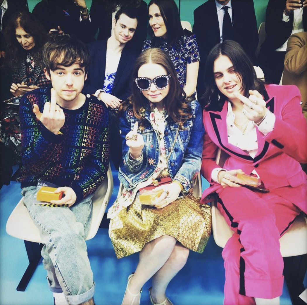 TheEndOfTheFW's tweet photo. Squad goals #TEOTFW #theendofthefw #TheEndOfTheFxxxingWorld https://t.co/u1uZssY2GY
