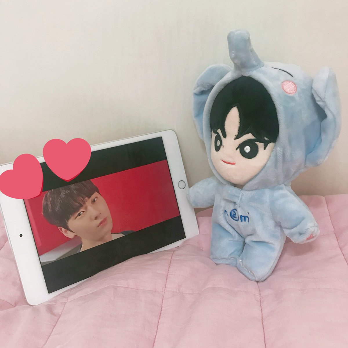 optimuszeze's tweet photo. 미녀니도 티저 보는중 🙈 약속해요 하띵 미녀니도 하띵 #소중한_미녀니 https://t.co/DnMa3EZaQG
