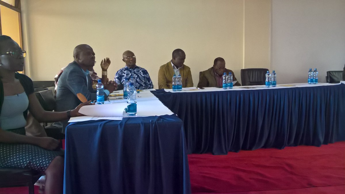 @GovernorVihiga addressing the County Integration and Cohesion Council meeting in <a href="/VihigaCountyGov/">County Government of Vihiga</a> . <a href="/HakiKNCHR/">KNCHR</a> <a href="/KNCHRkisumu/">KNCHR Kisumu office</a>