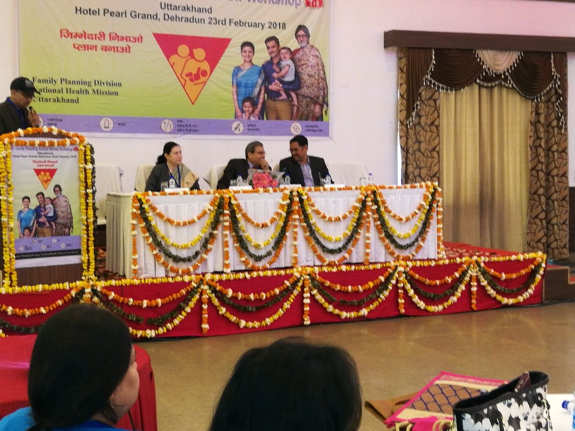 MoHFW_INDIA's tweet photo. Annual #FamilyPlanning State Review Workshop concludes in Dehradun, #Uttarakhand. The State pledges to push forth the promotion of #NewContraceptives. #SwasthaBharat #AyushmanBharat @JPNadda @AshwiniKChoubey @AnupriyaSPatel https://t.co/J0UAiaOBiY