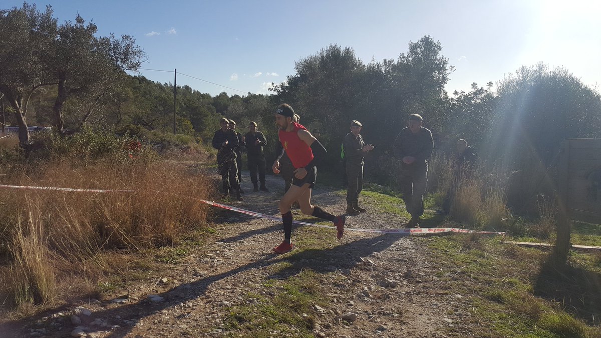 Preparados, listos... Comienza en Acuartelamiento Jaime II <a href="/EjercitoTierra/">Ejército de Tierra 🇪🇸</a> #SpartanMallorca Ánimo #EjercitoconelDeporte <a href="/SpartanRaceEsp/">Spartan Race España</a>