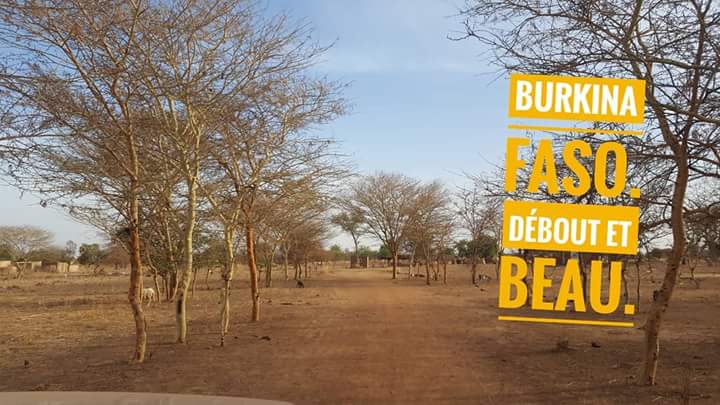 DzifaAtifufu's tweet photo. Bonjour Twitter. Reprise de l'atelier sur la cybersecurite à Ouaga avec Africtivistes à l'attention des femmes et jeunes filles. #vienumerique #femmesTic #womenempowerment #BurkinaFaso #lwili cc @cypher007 @KindoB @ChantalNare @rdagbo https://t.co/0oIZ8aimTp