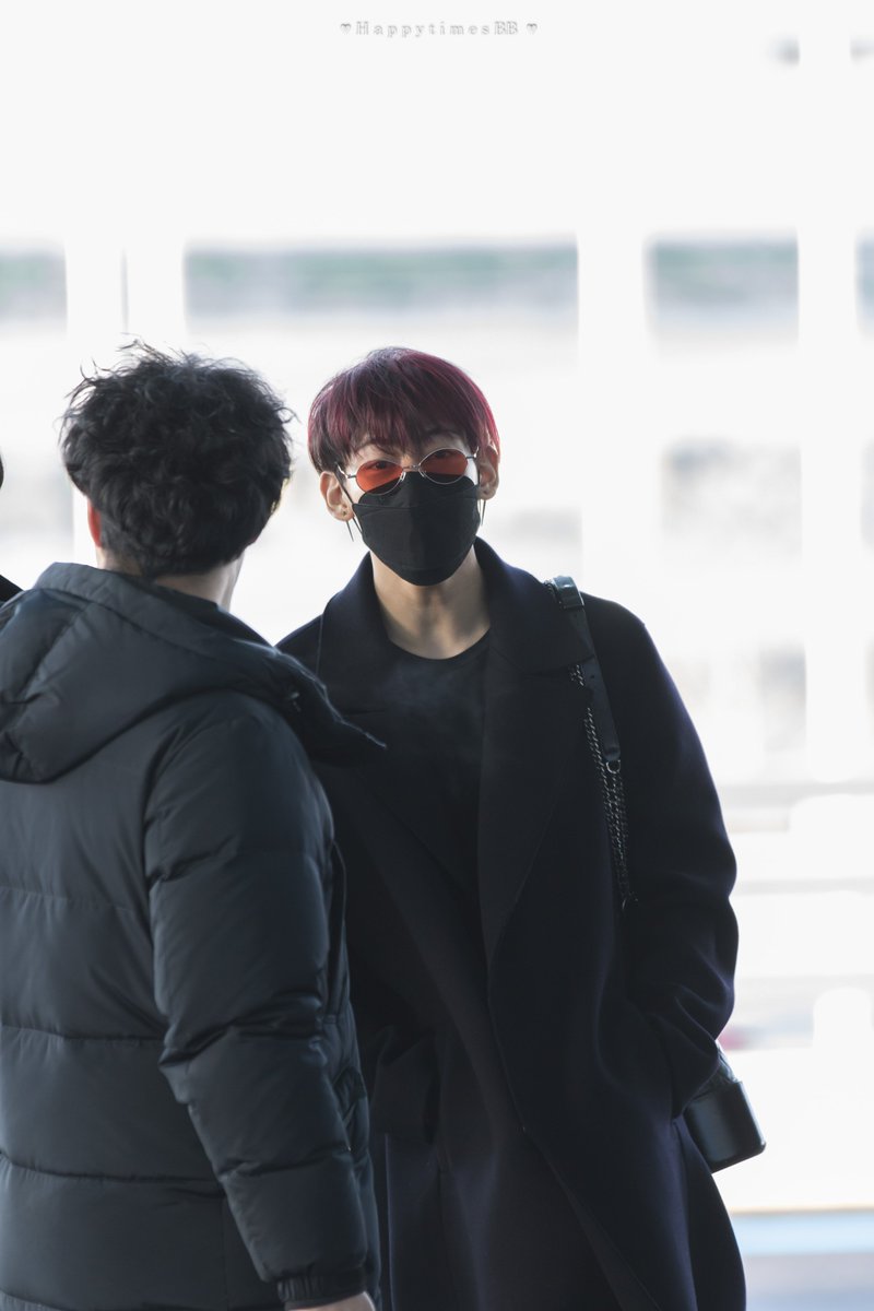 HappytimesBB's tweet photo. Look 👀
#BamBam #뱀뱀 #GOT7 #갓세븐 #EyesOnYou 
บั้มสวย เด็กๆ งานดี พลาดไม่ได้แล้วค่ะ สั่งเพิ่มกันได้เลยยยย 👇
 https://t.co/vnZEXnQc1h … https://t.co/PKe89PhLL8
