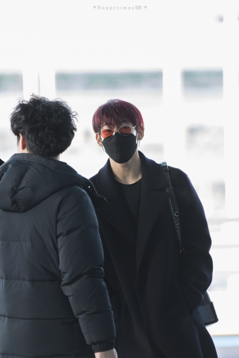 HappytimesBB's tweet photo. Look 👀
#BamBam #뱀뱀 #GOT7 #갓세븐 #EyesOnYou 
บั้มสวย เด็กๆ งานดี พลาดไม่ได้แล้วค่ะ สั่งเพิ่มกันได้เลยยยย 👇
 https://t.co/vnZEXnQc1h … https://t.co/PKe89PhLL8