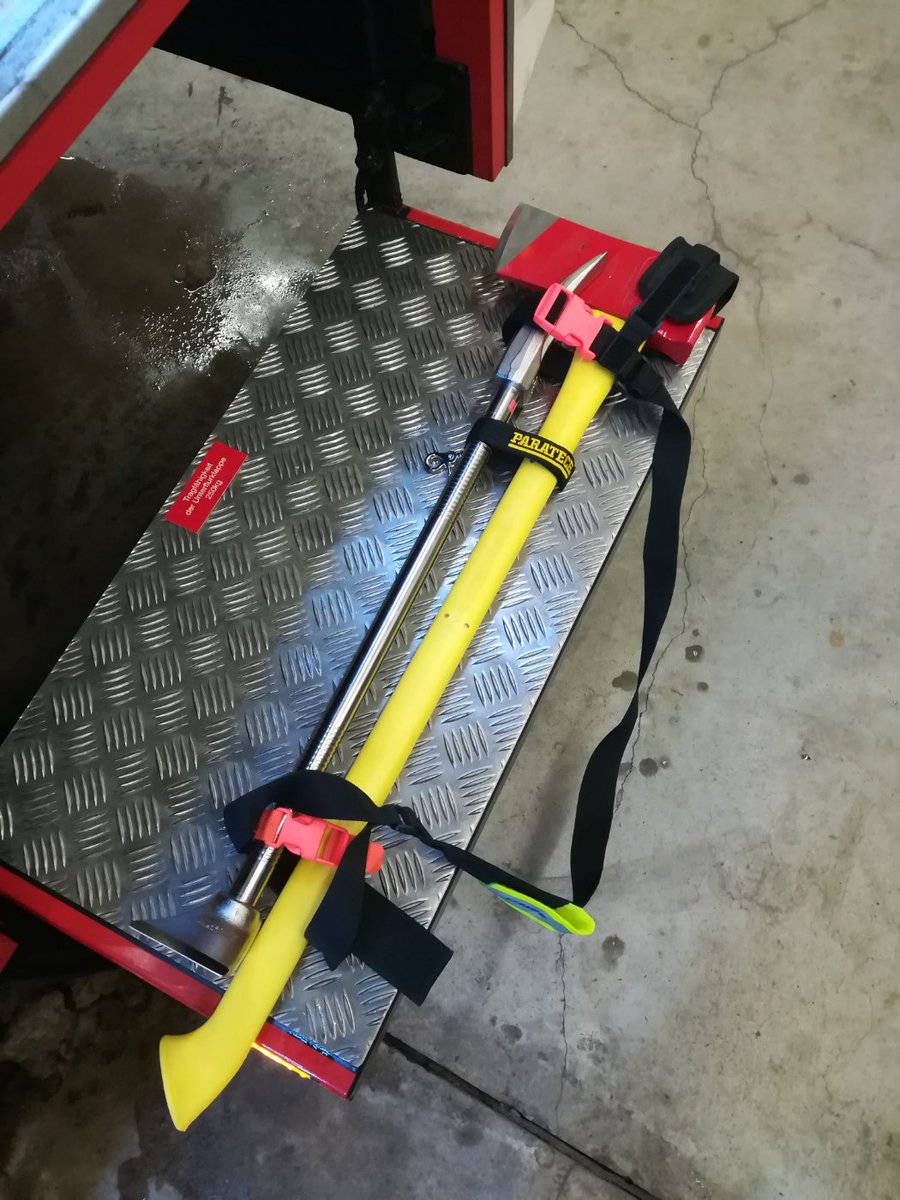 maxsls's tweet image. Neues Spielzeug :) #paratech #topcut #kelly #irons