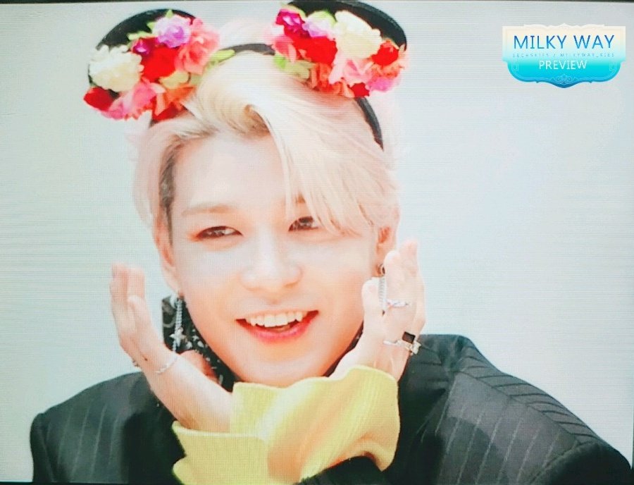 MilkyWay_kies's tweet photo. 180303 강성훈 화보집 팬사인회
강성훈프리뷰❤ 

미모폭발..

#젝스키스 #젝키 #SECHSKIES  #水晶男孩  #ジェクスキス #강성훈 #KANGSUNGHOON  #カンソンフン https://t.co/uOF4lab7NK