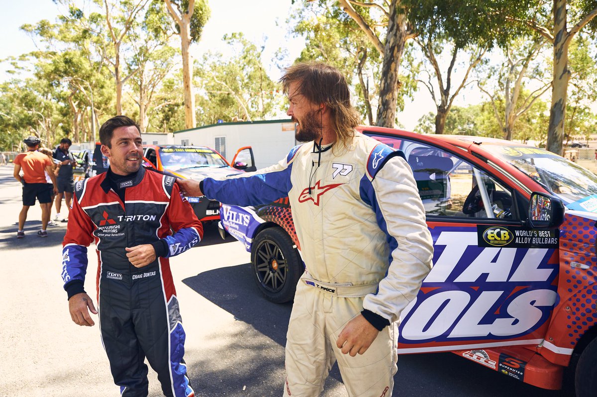 Teammates @craigdontas and <a href="/tobyprice87/">Toby Price</a> are loving the #Adelaide500! 🙌🏼
#SuperUtes #VASC