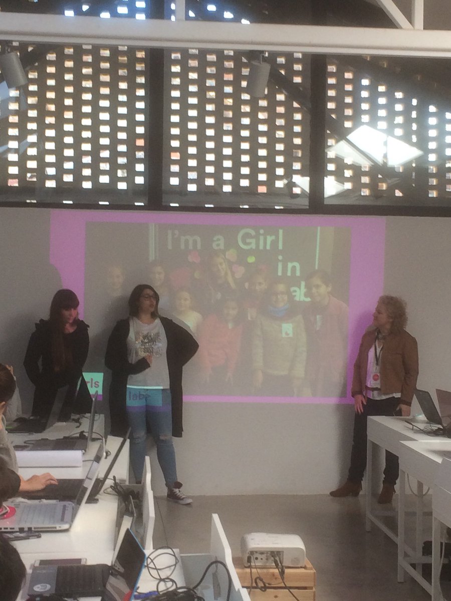 GirlsInLab's tweet photo. Gracias a @GirlsMakeGames @FemDevs y @SkylabCoders por ayudarnos a construir una sociedad más igualitaria con la #GirlsInLabHack 👌
#STEM #GirlsHack https://t.co/75k1Ps2dy1