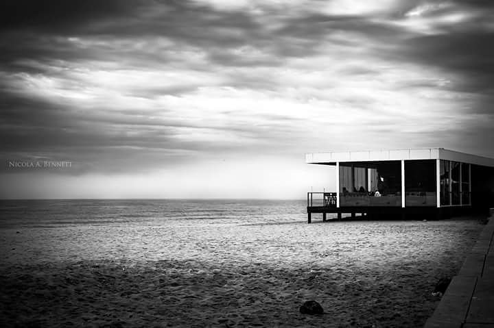 wildmind87's tweet photo. The View #SaturdayMotivation #Views #photography #Landscapes #Portugal #thealgarve #architecture #monochrome #blackandwhite #blackandwhitephotography #photooftheday #beach #stormview #travelpics #travel #travelphotography #explore https://t.co/IwPyBKEIFA