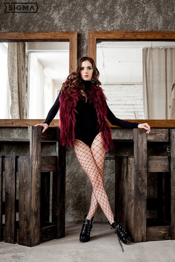 AlenaGeroeva's tweet photo. #Модель: Полина Нагаева Sigma
#Макияж и #прическа: Алена Героева
Фото: Kristina Mirenkova
#Фотостудия fabri.ka #Смоленск
#визаж #стилист #Sigmascouting #SigmaScoutingSmolensk #Smolensk #models #бьютисьемка #фотосессия #modeling #смоленскфото #beauty #визажист #локоны #ОбразМодели https://t.co/Tpx4CVWIOJ