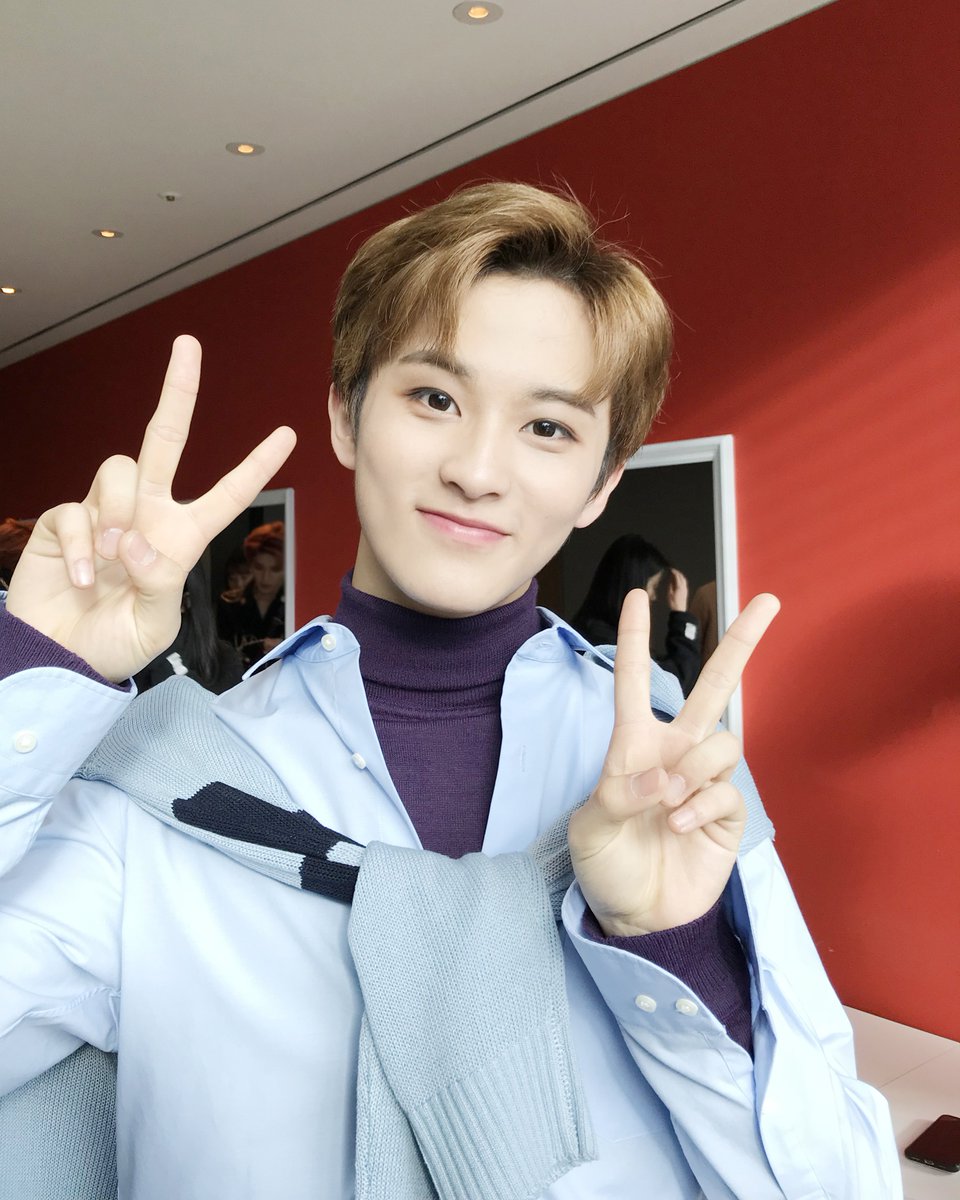 NCTsmtown's tweet image. 으맠중심 2번째날 💚