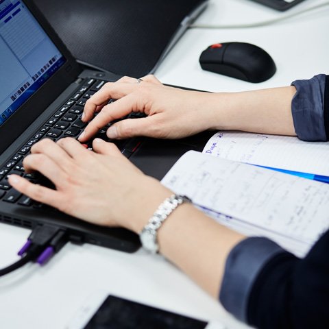 ABBelec's tweet image. Register now for an #ABBelectrification webinar covering #circuitbreaker #retrofitting for aging #switchgear on 13 March ow.ly/z8F930iC5xj