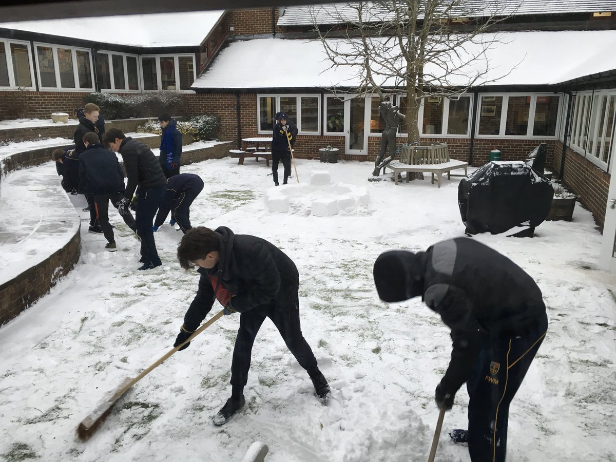 LovedayHouse's tweet photo. One very successful House project - completely their idea! There were two work parties bringing snow into the quad with one on construction. All year groups were involved. I wonder if any other House @cranleighschool has an igloo? Thought not.#teamred #hek #igloobuilding https://t.co/MEcCNjIric