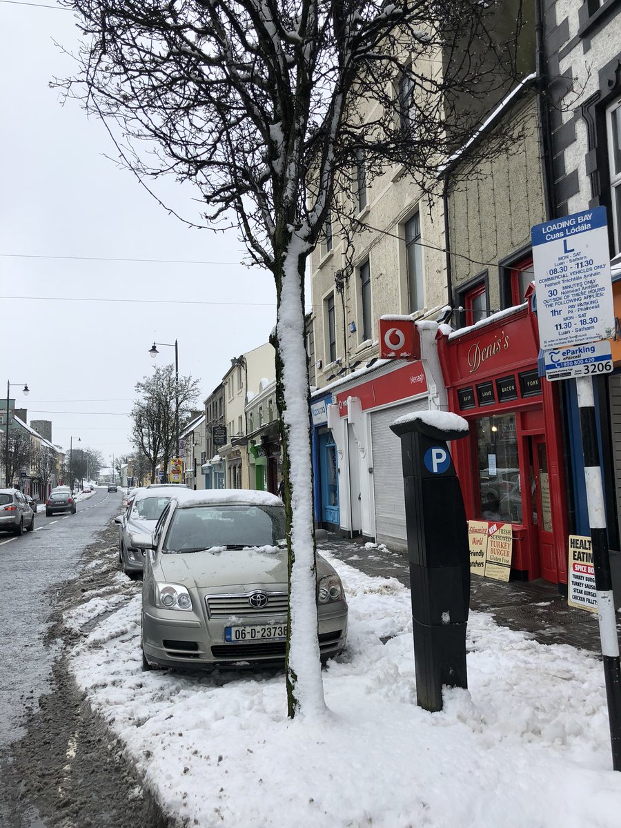 SportsmansDream's tweet photo. โ๏ธ โ๏ธWeโre Back ๐โ๏ธโ๏ธ opening today Sat 11am ..... hats, baselayer , gloves ๐งค#SnowEssentials #TheBeastFromTheEast #StormEmma ๐ท ๐ฟโท https://t.co/sNomhbJztR