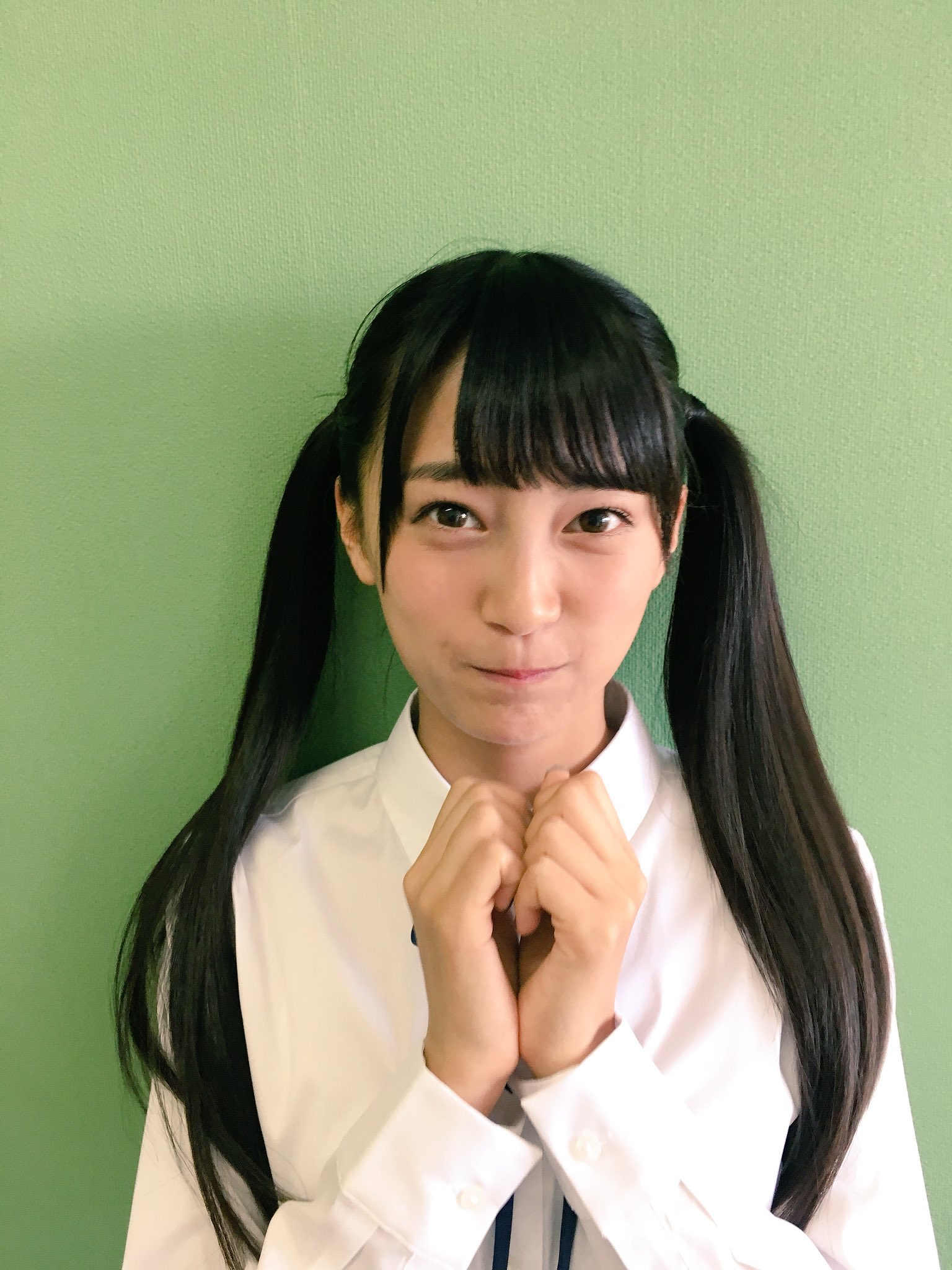 小山リーナ　ツインテール 