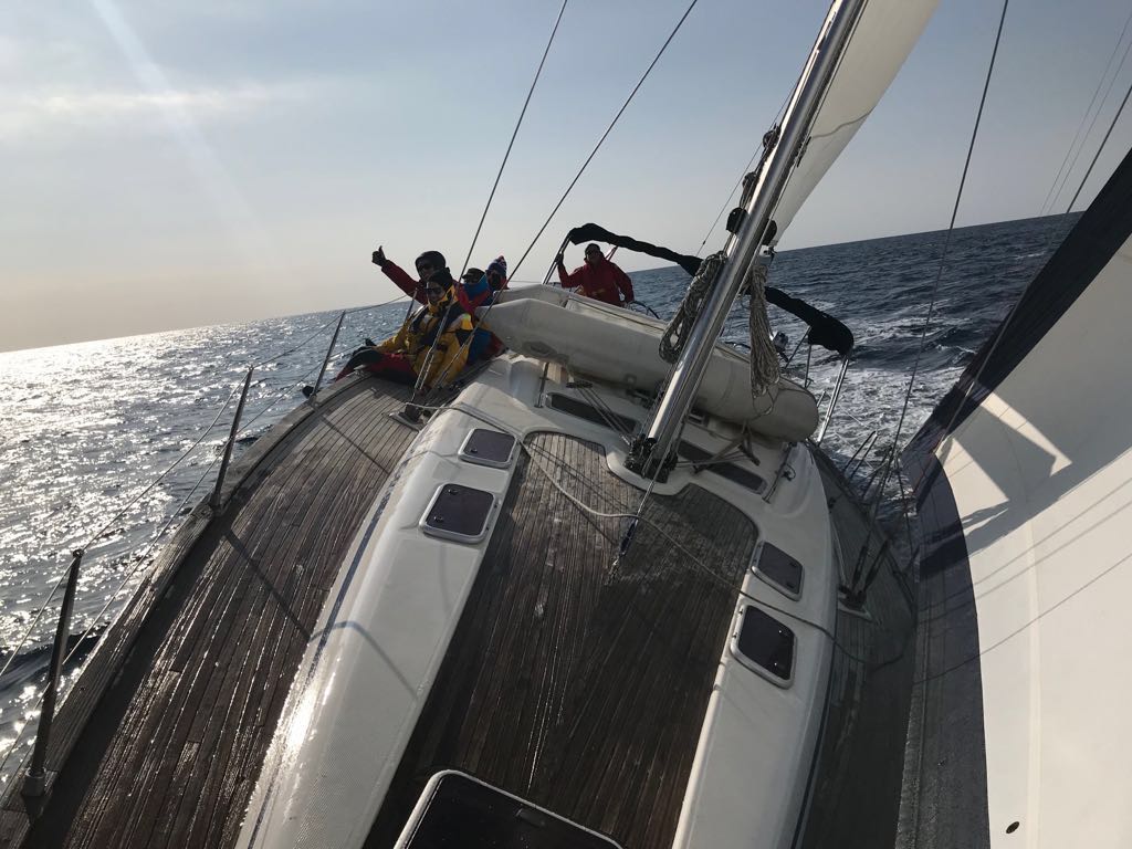 SchattmaierB's tweet photo. @SchattmaierB Impressionen vom Starkwind Training Mallorca 2018
#Schattmaier #Bodensee #Mallorca #Starkwind #sailing #segeln @SchattmaierB https://t.co/5H0iVHRAx9 https://t.co/hx1jE3ZsVJ