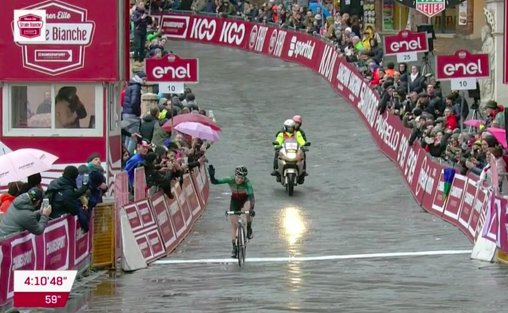 #StradeBianche #UCIWWT 

1.<a href="/AnnavdBreggen/">Anna van der Breggen</a> 
2.<a href="/KNiewiadoma/">Katarzyna Niewiadoma</a> 
3.<a href="/ElisaLongoB/">Elisa Longo Borghini</a> 

pic: <a href="/Eurosport_ES/">Eurosport.es</a> 

Hasi da emakumezkoen WorldTourra!!

¡Ya ha comenzado el WorldTour femenino!

Women WorldTour has started!