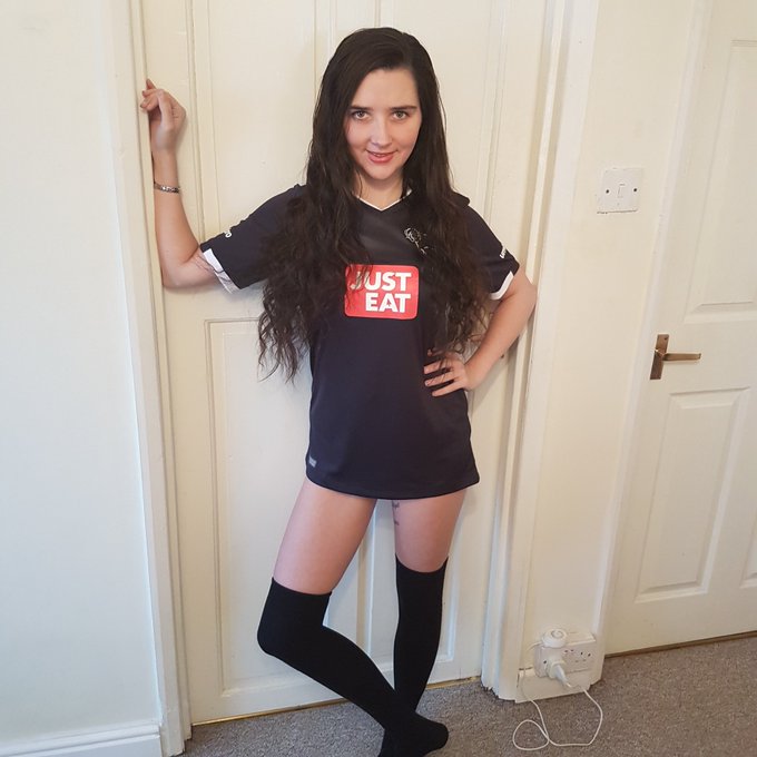 TW Pornstars - Pixiee Little Presents🔞. Pictures and videos from