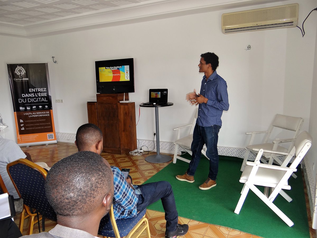 ComputechGabon's tweet photo. La journée Internationale de l'Open Data s'est bien déroulé dans une ambiance conviviale entre participants et intervenants.
#ODD18
#Gabon
#Cbg241
#ComputechGabon https://t.co/8Y8i5GsmXb
