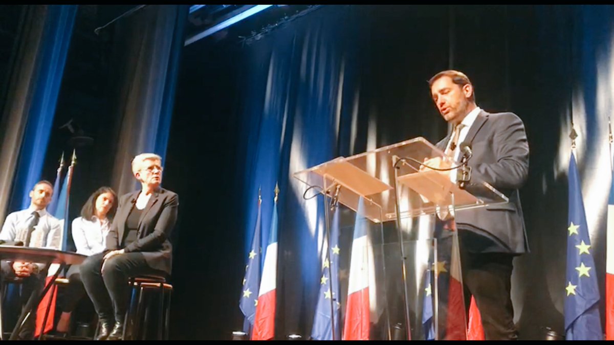 CCastaner's tweet image. Poursuivons la recomposition politique que nous avons commencée en 2017. Rassemblons autour de notre leadership ceux qui veulent donner de l’avenir au projet européen. #Europeennes #LaREM