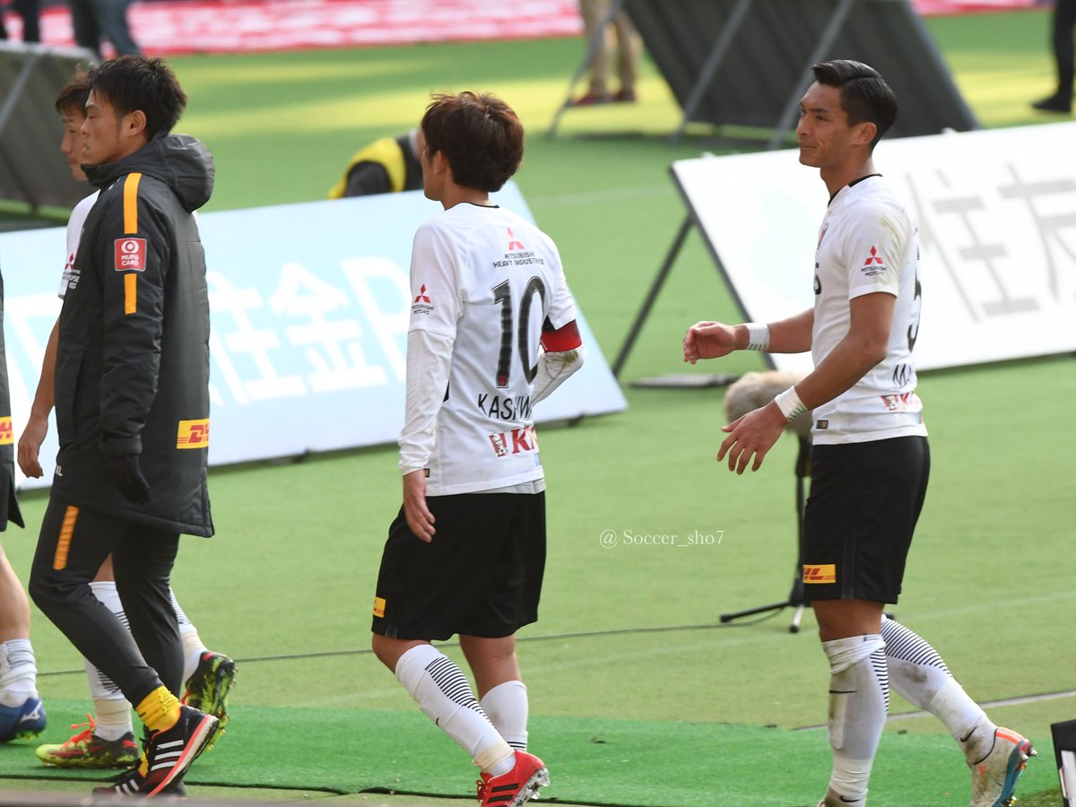 ꭶհօցօ 明治安田生命j1リーグ 第1節 Fc東京 Vs 浦和レッズ 試合終了後にすぐに動きの確認を行う両選手 18 2 24 味の素スタジアム 第1節 Urawareds 浦和レッズ 柏木陽介 槙野智章 味の素スタジアム 明治安田生命j1リーグ ꭶհօցօ 明治安田生命j1リーグ 第1節 Fc東京 Vs 浦和レッズ 試合終了後にすぐに動きの確認を行う両選手 18 2 24 味の素スタジアム 第1節 Urawareds 浦和レッズ 柏木陽介 槙野智章 味の素スタジアム 明治安田生命j1リーグ