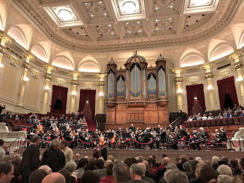 VictorOps's tweet photo. Post conference symphony 🎻#desksofvo #grafanacon https://t.co/4YEka1YTpw