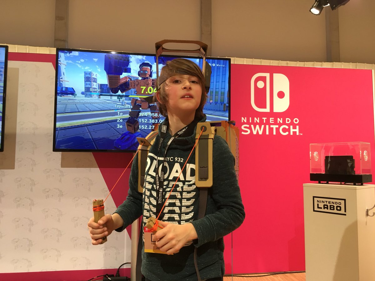 Write_about_Now's tweet photo. Vandaag in primeur Nintendo Labo uitproberen #dikkefun #NintendoLabo https://t.co/HBSVqlqVuX